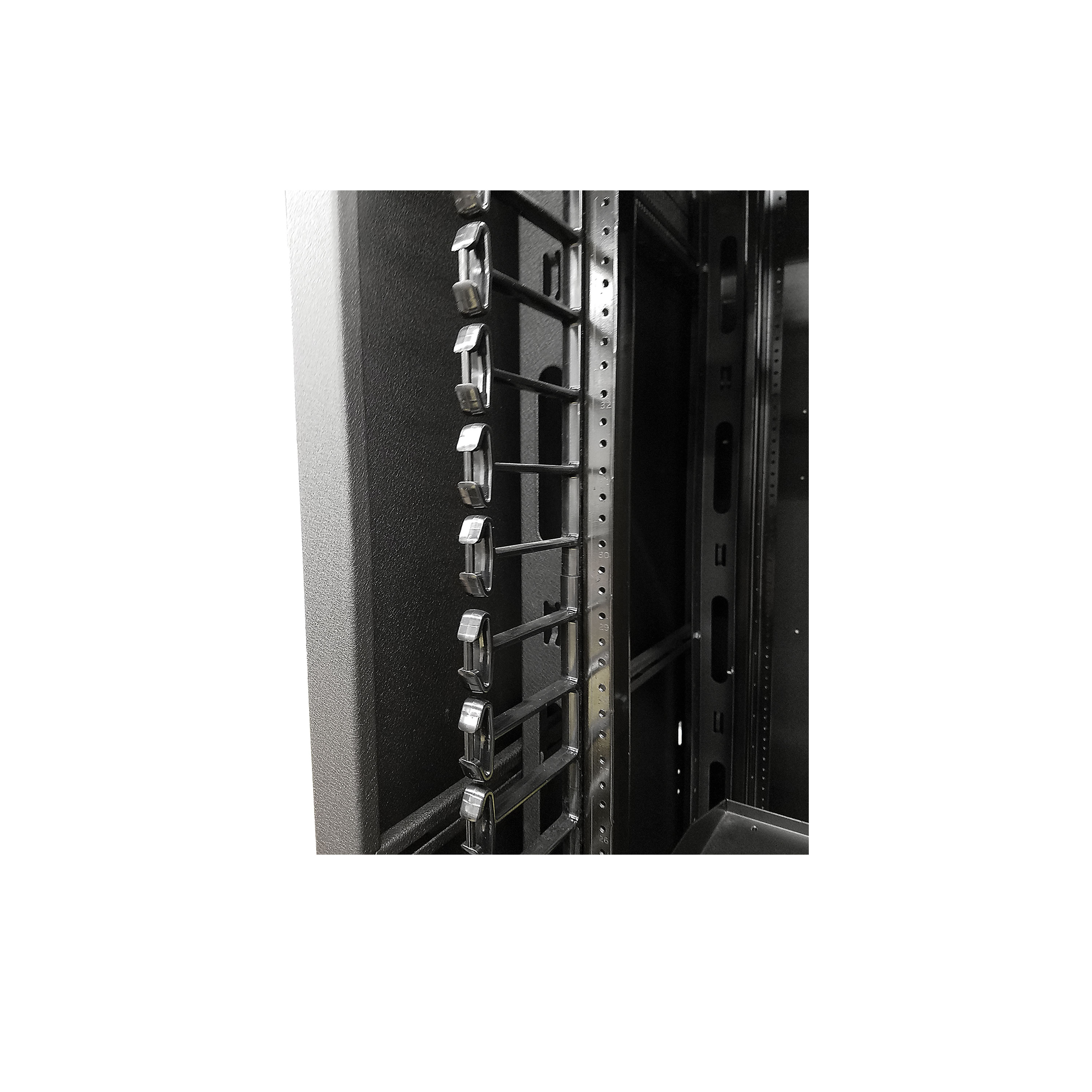 SR28-IVCMF-24 Middle Atlantic